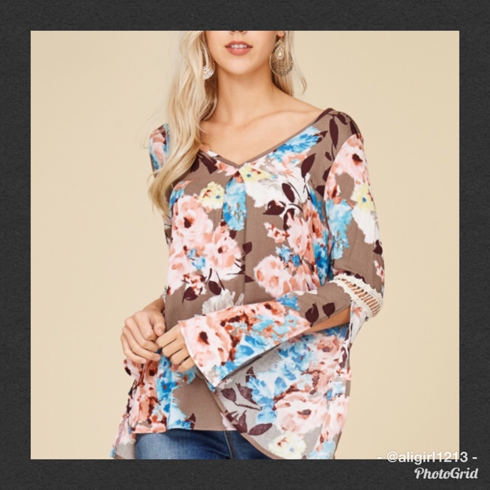 Floral Bell Sleeve Top - Picture 1 of 5